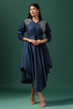 Navy blue draped kurta with gold zari and sequin placement embroidery in floral pattern. Paired with spaghetti. - Aza Fashions Placement Embroidery, Blue Drapes, Drape Sleeves, Two Sisters, Aza Fashion, Fashion Set, Floral Pattern, Types Of Sleeves, Sequin