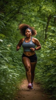 Black Woman Running Aesthetic, Gym Style Women Outfits, Realistic Fitness Inspiration, Black Women Fit Aesthetic, Black Womens Fitness Inspiration, Plus Size Running Outfit, Exercise Black Women, Black Womens Fit Body Goals Curvy, Black Women Exercising