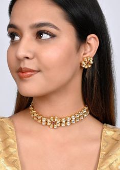 Jadau Kundan Handmade Hand Painted Meenakari Kundan Choker Emerald Semiprecious Stone Kundan Choker Necklace Jaipur Kundan, Indian Jewelry Fine Ahmdabadi Kundan Handmade Hand Painted Meenakari Kundan Choker Emerald Semiprecious Stone/ Kundan/ Pearl/ Choker/ Necklace Easy to wear, Light in weight & gives you a classy Look. It can be wear in festival occasion with matching salwar or saree. The fish hook is also attached at the top of earring for smooth wear and removal of earrings. Affordable Kundan Necklace For Diwali, Kundan Tikka With Zari Work For Puja, Kundan Necklace With Gota Work For Wedding And Navratri, Festive Gold Kundan Choli, Temple Style Kundan Necklace For Reception, Reception Kundan Meenakari Choli, Bollywood Kundan Choli With Meenakari, Reception Meenakari Kundan Choli, Kundan Necklace With Gota Work For Diwali