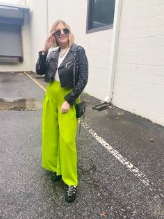 The new Good Girl Wide Leg Pants in *Lime* make every outfit 10 x's cooler! These pants give off a trouser vibe and look incredibly cute paired with all of your cropped tops and bodysuits! The gorgeous green color feels fresh for Spring and Summer and will be sure to turn heads! (in the best way, ofc). Not to mention these pants feel like pajamas. You're welcome. -Bold, lime green color! -Insanely good quality -Wide leg style -Pockets! Pockets! Pockets! -Pleated front that gives a trouser vibe! Bright Green Wide Leg Pants Outfit, Lime Green Jeans Outfit, Bright Color Professional Outfits, Lime Green Cardigan Outfit, Lime Pants Outfit, How To Style Green Jeans, Neon Green Pants Outfit, Colorful Edgy Outfits, Lime Green Pants Outfit