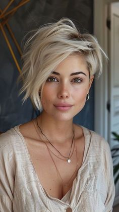 Hair Cut 2024 Girl Short Hair, 2024 Haircut Women Short, Short Hair Over 40, Shorts Hair, Ladies Hairstyles, Choppy Bob Hairstyles For Fine Hair, Short Bobs, Cyberpunk Female, Powder Puffs