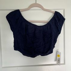 Linen Material Navy Cropped Top Navy Casual Crop Top For Summer, Navy Crop Top, Linen Material, Cropped Top, Navy Tops, Color Blue, Womens Tops, Crop Tops, Navy