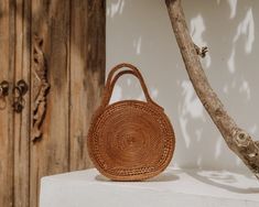 Round Rattan Bag Bucket Net Woven Bag Beach Bag Boho Purse - Etsy French Market Bag, Rattan Handbags, Basket Purse, Wicker Purse, Boho Purse, French Market, Straw Handbags, Rattan Bag, Boho Purses