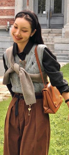 Sweater Vest Wide Leg Pants, Outfits With Brown Pants Aesthetic, Sweater Vest And Button Up Outfit, Collard Sweater Outfits Women, Women’s Sweater Vest Styled, Grey And Brown Outfits Women, Wide Brown Pants Outfit, Styling Vests Women Winter, Vest Winter Outfits For Women