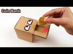 Recycled Coin Bank Ideas, Diy Bank For Kids, Kids Banks Ideas, Diy Piggy Bank For Kids, Prince Charming Costume, Crafts Origami, Presents For Boys, Money Bank