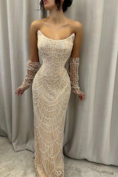 Shop a look that will turn heads with this Bellasprom Strapless Sequins Pearls Evening Gown Mermaid Long On Sale. available in a variety of styles and colors. Extra coupons to save a lot. Evening Gown Mermaid, Md Dresses, Hollywood Prom, Gown Mermaid, Matric Dance, Outfit Elegant, Prom Dress Inspo, Gorgeous Prom Dresses, Classy Prom Dresses