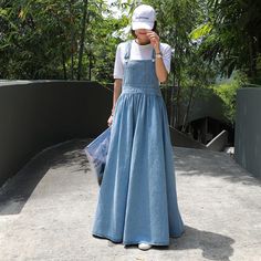 Features: Style: Casual Occasion: Daily/Going Out Sleeves: Sleeveless Neckline: Regular Pattern: Solid Type: Casual Women Jean Dresses Season: Fall/Spring/Summer Size Chart: SIZE Bust Length cm inch cm inch S 76 30 127 50 M 78 31 128 50 L 80 31 129 51 XL 82 32 130 51 Office Attire Women, Jean Dresses, Trendy Shirt Designs, Cozy Dress, Fashion Top Outfits, Muslimah Fashion Outfits, Long Jeans, Sling Dress, Suspender Dress