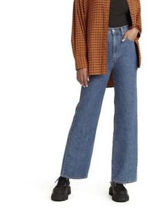 High Waisted Straight Jeans, 2022 Aesthetic, Jeans Store, Plus Size Outerwear, Levi’s Jeans, Levis Women, Levi’s 501, Dark Indigo, Straight Fit Jeans