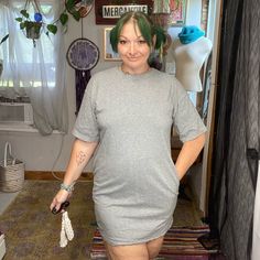 Forever 21 Gray Tee Shirt Dress With Pockets Size Small Pre-Loved! Approximate Measurements, Flaws (If Any) & Fabric Tag All Shown In Photos. Model :Me 5ft 2in 149 Lbs Measure H:39in W:32in C:34in / Average Size 6/8 / Small / Shoes 7.5 Smoke Free Home. All Items Are 100% Authentic And Ship Next Day From Sunny Florida. Offers / Counter Offers Always Welcome!! *** Feel Free To Comment Or Message Me With Any Questions. *** I Will Accept Or Counter My Lowest. Bundles Always Get A Discount. Check Out Casual Cotton T-shirt Dress With Relaxed Fit, Casual Mini Dress With Pockets And Short Sleeves, Everyday Cotton Dress With Short Sleeves, Relaxed Fit Short Sleeve Mini Dress With Pockets, Short Sleeve Mini Dress With Pockets In Relaxed Fit, Short Sleeve Cotton Mini Dress With Pockets, Relaxed Fit Mini Dress With Pockets And Short Sleeves, Short Sleeve Mini Dress With Pockets For Daywear, Trendy Cotton Mini Dress With Short Sleeves