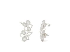 Kate Spade New York Precious Bloom Ear Pins - Earring : Clear/Silver : Embrace the allure of exquisite and charming Kate Spade New York Precious Bloom Ear Pins with clutch back closure. Made from brass, cubic zirconia, and glass pearl. Silvertone finish. Imported. Measurements: Weight: 0.3104 oz Formal Silver Ear Cuff With Matching Earrings, Silver Pierced Ear Cuff For Formal Occasions, Luxury Silver Solitaire Bridal Earring, Elegant Silver Ear Cuff For Formal Occasions, Silver Cluster Earrings For Evening, Silver Fine Jewelry Cluster Earrings For Evening, Silver Ear Cuff With Matching Earrings For Anniversary, Luxury Wedding Ear Cuff For Pierced Ears, White Ear Cuff For Pierced Ears, Formal