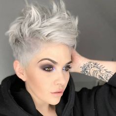 Silver Hairstyles, Edgy Hairstyles, Hot Head, Women Haircuts, Chic Hair, Travel Mexico, Haircut Styles