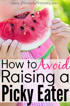 Do you have picky eaters at home? Is it driving you crazy and wasting a huge chunk of your grocery budget? There are a few tricks that can stop picky eating dead in its tracks, but the best way is to start good habits early. If you are a new or expecting mama, you have got to read this before you introduce solid food! Picky Eating, Introducing Solids, Fun Printables, Toddler Meals, Picky Eaters, Raising Kids, Healthy Kids