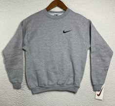 Nike Crewneck Outfit, Crewneck Outfit Men, Soft Masc, Vintage Nike Sweater, Crewneck Outfit, Nike Crewneck Sweatshirt, Aesthetic Hoodies, Organization Board, Nike Crewneck