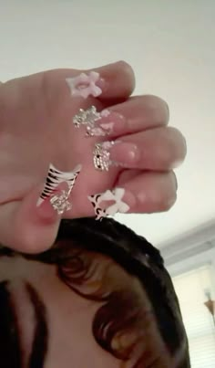 Basic Baddie Nails Short, Cute Baddie Nails, B Day Nails, Junk Nails, Punk Nails, Hard Nails, Colored Acrylic Nails, Girly Acrylic Nails, French Tip Acrylic Nails