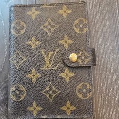 In Great Condition, However I Purchased A Much Larger One. Louis Vuitton Planner, Louis Vuitton Brown, Authentic Louis Vuitton, Louis Vuitton, Color