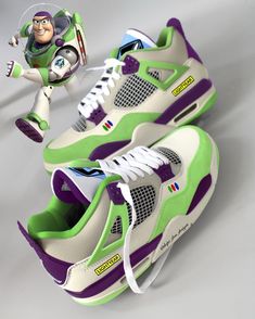 Concept Buzz Lightyear x Air Jordan 4s 🚀👀 Nike Shoes Women Fashion, Buty Marki Nike, Custom Sneakers Diy, Pretty Sneakers, Custom Shoes Diy, Dr Shoes, Trendy Shoes Sneakers, Nike Shoes Girls, Nike Fashion Shoes