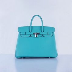 Hermes Birkin 35cm Togo leather Handbags Emerald Green Silver on saleHermes Birkin Bags 35cm details:Size: W35 X H26 X D18 cmColor: Emerald GreenMaterial: Togo LeatherProduct Type:HandbagHardware: Silver Hermes Birkin Bag 35cm, Birkin Bags, Handbag Hardware, Togo Leather, Bag Light, Handbag Wallet, Hermes Bags, Handbags Online, Wallet Accessories