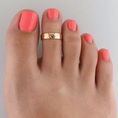 SIZING METHOD for Toe or Midi Rings: 1) For Toe Rings, use half of your shoe size, or your full pinkie size (80% accurate) 2) Measure your Toe/Finger using a string or Dental Floss       * With a piece of string or dental floss, wrap it snugly but not tight at the part of the toe/midi where you want the ring will lay (on the toes, typically between the knuckles) and mark it where the ends meet. * Lay your measured string on the mm side of a ruler and get a mm measurement. * Look up your size on Adjustable Simple Midi Rings For Promise, Adjustable Rose Gold Toe Ring, Tiny Rose Gold Toe Ring, Rose Gold Simple Toe Ring, Simple Adjustable Rose Gold Midi Rings, Adjustable Simple Rose Gold Midi Rings, Adjustable Hypoallergenic Rose Gold Midi Rings, Minimalist Nickel-free Open Toe Rings, Simple Hypoallergenic Toe Ring