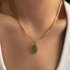 Elevate your jewelry collection with our Dainty Rectangle Jade Necklace, featuring a stunning green jade pendant set in a chunky gold necklace. This exquisite jadeite necklace showcases a beautifully crafted green stone, making it a perfect accessory for any occasion. Ideal as a thoughtful gift for her, this green jade pendant necklace combines elegance and sophistication, ensuring it will be cherished for years to come. Whether for a special event or everyday wear, this green stone necklace add Elegant Green Emerald Necklace With Rectangular Pendant, Elegant Green Rectangular Emerald Necklace, Elegant Green Necklace With Rectangular Pendant, Elegant Green Jewelry With Rectangular Pendant, Elegant Green Rectangular Pendant Necklace, Elegant Green Rectangular Necklaces, Elegant Green Rectangular Necklace, Gold Necklaces With Rectangular Stone, Rectangular Green Gemstone Jewelry