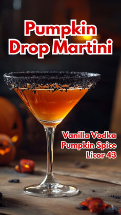 Pumpkin Drop Martini Autumn Coctails Recipes, Pumpkin Vodka Drinks, Pumpkin Drinks Alcoholic, Fall Martini Recipes, October Drinks, Cocktail Recipes For Fall, Thanksgiving Martini, Martini Variations, Vanilla Vodka Recipes