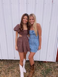 Western Theme Homecoming Outfit, Cute Country Birthday Outfits, Long Sleeve Country Dress, Concert And Festival Outfits, Country Dresses Concert, Country School Dance Outfits, Barn Dance Dresses, Parker Mccollum Concert Outfit Summer, Dan + Shay Concert Outfit