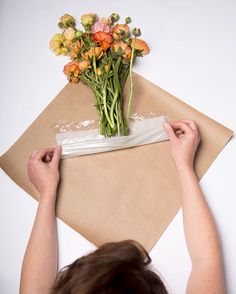 Brown Paper Wrapping, Arranging Flowers, Diy Flores, Bouquet Preservation