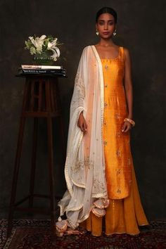 Shop for Nikasha Yellow Raw Silk Embroidered Kurta Sharara Set for Women Online at Aza Fashions Jacket Saree, Sharara Saree, Kurta Sharara Set, Pakistani Formal Dresses, Kurta Sharara, Indian Bridal Lehenga, Indian Lehenga, Lakme Fashion Week, Sharara Set