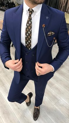 Men Suit Wedding, Wedding Suits Men Black, Suits Ideas, Suit Length, Checkered Suit, Wedding Kurta, Groom Suits, Suit Styles, Stylish Mens Suits