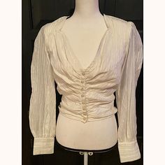 Free People Women's Ob941448 Ivory Blouse Shirt Xs Nwot $78 Inner Label Marked To Prevent Store Returns Condition New Without Tags Cream Formal Top For Summer, Beige V-neck Tops For Formal Occasions, Formal Beige V-neck Tops, Elegant Off White V-neck Top, Elegant Fitted Off-white Tops, Spring Formal Beige Tops, Formal Beige Tops For Spring, Classic Cream Blouse For Spring, Fitted Off White Long Sleeve Blouse