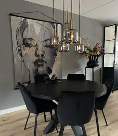 t@interieurvan.eva Black Chairs, Dinning Room Design, Black Table, Living Room Decor Apartment