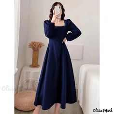 Olivia Mark - Womens Fashionable Long Sleeve Midi Dress with Square Neckline and Knee-Length - Black Navy Blue Dress Long Sleeve, Black Long Sleeve Midi Dress, Dress With Square Neckline, Outfits Dress, Long Sleeve Shift Dress, Vestidos Vintage, Sleeve Midi Dress, Womens Black Dress, Long Sleeve Midi