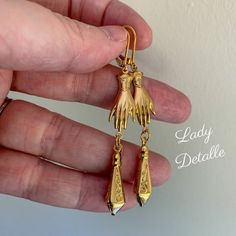 Victorian HAND 3D Pendulum Dangle Earrings 16k Gold Historic - Etsy Victorian Hand, Funky Jewelry, Jewelry Lookbook, Hand Jewelry, Victorian Jewelry, Fantasy Jewelry, Jewelry Inspo, Dream Jewelry, Ear Jewelry