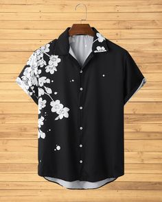 Summer Holiday Hawaiian Shirt Hawaiian Shirt Outfits, Flower Shirt Aesthetic, Flower Man, Hawaiian Shirt Outfit, Party Outfit Men, Dream Wishlist, White Shirt Outfits, Flower Print Shirt, Shirt Outfit Men