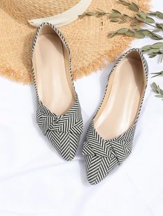 Point Toe Flats | EMERY ROSE Pump Shoes Flat, Leather Shoes Women Flats, Girls Pumps, Shein Shoes, Women Flats, White Shoes Women, Womens Ballet Flats, Pointed Toe Flats, Diy Shoes