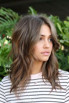 Growing Your Hair Out, Shaggy Haircuts, Medium Length Hair With Layers, Midlength Haircuts, Mid Length Hair, Medium Hair Cuts, Shoulder Length Hair, Long Hair Cuts, Medium Length Hair Cuts