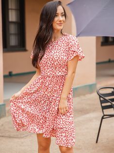 Say hello to our must-have dress of the season - the Patterned Belted Waist Tulip Sleeve Katie Dress! This stylish and comfortable dress is a wardrobe essential for any fashionista. With playful patterns that are sure to make a statement, this dress is perfect for any occasion. Size: Small 0-4 Medium 6-8 Large 10-12 XL 12-14 Red Casual Floral Summer Dress, Red Floral Casual Summer Dress, Casual Red Floral Summer Dress, Casual Knee-length Floral Dress For Day Out, Trendy Red Knee-length Dress, Trendy Red Dress For Day Out, Red Flowy Floral Midi Dress, Trendy Red Dress For Spring, Casual Red Floral Dress For Day Out