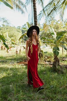 ~Bamboo maxi dress in red~ ~ Size uk 8-14 ~ ~Open slits on each side ~ ~Pockets~ ~Hand done block print on the reverse ~ 🙏 Caring 🙏 Raw Cottons, Linens and Earth Friendly fabrics  are best washed by hand or cold cycle with an ecological detergent . *FIND US * You can find us on other platforms for more photos, updates  and for sharing our journey... Instagram----- @Inka.Free Facebook----  https://www.facebook.com/INKA.FREE Red V-neck Maxi Dress With Side Slits, Red V-neck Dress With Side Slits, Bohemian Floor-length Maxi Dress With Side Slits, Red Full-length Maxi Dress For Summer, Red Sleeveless Maxi Dress With Side Slits, Red Maxi Dress With Side Slits, Red Maxi Dress For Vacation, Red Floor-length Maxi Dress For The Beach, Red Floor-length Maxi Dress For Beach