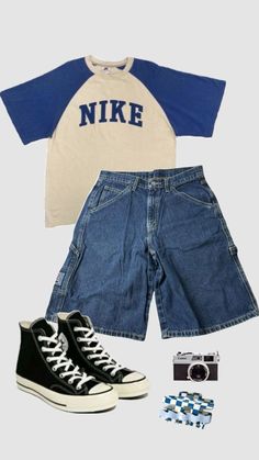 Tomboy Overalls Outfit, Natural Clothing Style, Y2k Outfits Men, 90s Outfit, Urban Outfits