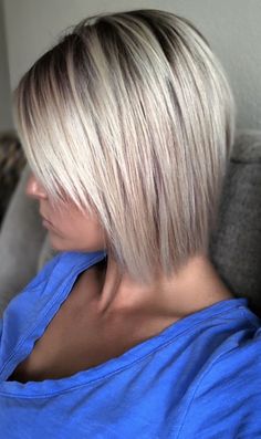 Krissa Fowles, Mum Hair, Modern Bob Haircut, Rasta Hair, Chin Length, Choppy Bob, Choppy Bob Hairstyles, K R, Long Bob Hairstyles