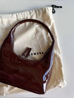 #Brown #purse #brownpurse #oldmoney #aesthetic #classy #chich #simple #fashion #style #fit #inspo #minimalistic #inspiration #mocha #sneakers #elegance #elegantwoman #fashioninspo #marron #woman #cleangirl #academic #cozy #house #homeinspo #tiktok #instagram #caramel #latte #vibes #warm #home #totebag #beautywithbrains #heels #cocochanel  #christiandior #marni A. P. C. #APC #ysl #yvessaintlaurent #sandro #AMIparis #APCbag #Birkin #birkinbag #Loewe #Hermès Winter Bags 2023, Pretty Bags Aesthetic, Cute Handbags Aesthetic, Red Girly Things, Fall Bags 2023, Cherry Red Bag, Cute Purses Aesthetic, Bag Inspo Aesthetic, Slouchy Bags