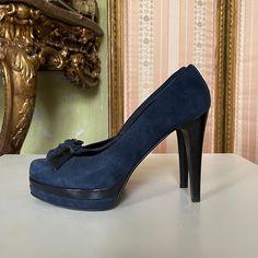 Stunning navy blue platform heels Made in Italy Suede leather Very good vintage condition ( please see all pictures ) Size EU-40 US-9 Heel 12 cm / 4.7 inches Blue Platform Shoes, Blue Platform Heels, Girls Heels, Heels Shoes, Platform Shoes, Picture Sizes, Platform Heels, Leather Heels, Girls Shoes