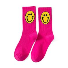 Turn that frown upside down with these adorable, colorful Happy Face Socks! Available in your choice of 9 colors, so you can mix and match or wear a different pair every day of the week. Solid color socks with yellow smiley faces at the top. Fits girls sizes 8-12, great for camp and back to school! Pet Parade, Chat Kawaii, Happy Smiley Face, Face Socks, Yellow Smiley Face, Everything Is Energy, Smiley Emoji, Happy Soul, Creative Personality