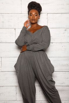 PANT Relaxed fit Exaggerated Hip Drape one pant Side Pockets Ankle Length Elastic Waist TOP Relaxed Fit V Neck with long sleeves Fabrication: Soft Jersey Knit Sizing: True to Size (View Size Chart) Handmade in Atlanta, GA Plus Size Reading, Plus Size Jazz, Best Photo Angles For Plus Size, Plus Size Photographer, Plus Size Posing, Holiday Lingerie, Girls Names, Girls Nike, Curvy Fashionista