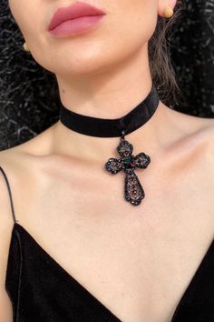 Gothic Large Choker with Black Cross Adjustable Black Vampire Style Necklaces, Black Vampire Style Choker Necklace, Adjustable Black Vampire Necklace, Black Cross Jewelry For Halloween, Adjustable Punk Style Cross Jewelry, Gothic Black Crucifix Cross Necklace, Black Vampire Style Choker As Gift, Black Cross Pendant Jewelry For Halloween, Cross Choker For Party