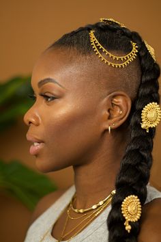 Includes 2 handmade gold plated hair drape accessory + 2 hair pins to secure + Goddess dust bag Ancient African Hairstyles, Chain Hairstyles, Fairy Hairstyle, Egyptian Hairstyles, Loc Beads, Hair Jewelry For Braids, Festival Costume, Wedding Hair Jewelry, Fairy Hair