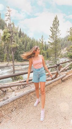 Step up your hiking game with these adorable cute summer hiking outfits! Stay cool, comfy, and stylish on the trails. Dive into our collection for your next adventure! #HikingFashion #SummerOutfits #AdventureReady