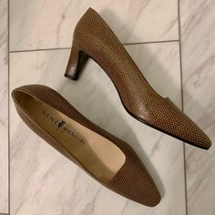 Absolutely Beautiful Renee Mancini Shoes Have Never Been Worn. Brown/Tan Lizard Leather, 2.5" Heels, Size 39, In Original Box With Dust Bag. Leather Pumps, Shoes Women Heels, Original Box, Dust Bag, Shoes Heels, Pumps, Women Shoes, Heels, Leather