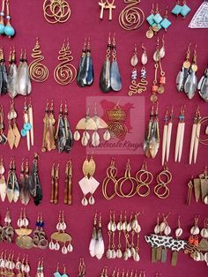 Wholesale Assorted Earrings. They are made from Brass, horns, bones, shells among others. This packages come with a Free shipping guarantee to your doorstep. Shipping is via DHL EXPRESS with a GUARANTEED delivery between 4-7 days worldwide. FREE SHIPPING FOR ALL ADDITIONAL ITEMS IN YOUR CART AS WELL Check out more earrings from the store. variety to chose from https://www.etsy.com/shop/Wholesalekenya African Jewellery, Female Earrings, Horn Earrings, Earthy Jewelry, Wholesale Earrings, African Earrings, Bone Jewelry, Fabric Earrings, Handmade Wire Jewelry