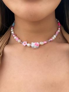 2 CUTE 4 U FRESHWATER PEARL NECKLACE - FIVE FOURTY NINE Stuff I Want To Buy, Cute Beaded Jewelry, Hello Kitty Necklace, Kitty Necklace, Бисер Twin, Hello Kitty Jewelry, Kitty Clothes, Hello Kitty Aesthetic, Hello Kitty Accessories