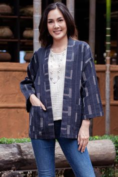 Jamriang in Thailand chooses dark blue-black cotton with a white geometric woven pattern for this stylish kimono-style jacket. An open front and convenient patch pockets make this an easy wardrobe choice to wear anytime. Kimono Jacket Pattern Free, Kimono Jacket Pattern, Stylish Kimono, Easy Wardrobe, Kimono Style Jacket, Types Of Coats, Cotton Kimono, Woven Pattern, Kimono Style